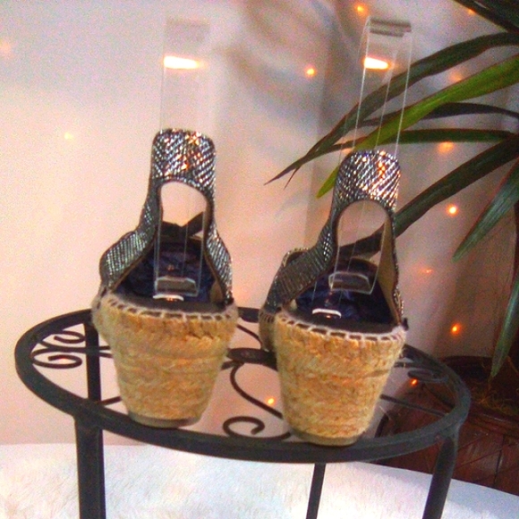 Andre Assous Metallic Espadrille Size 10 - Picture 5 of 7